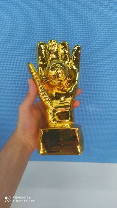 Статуэтки по футболу