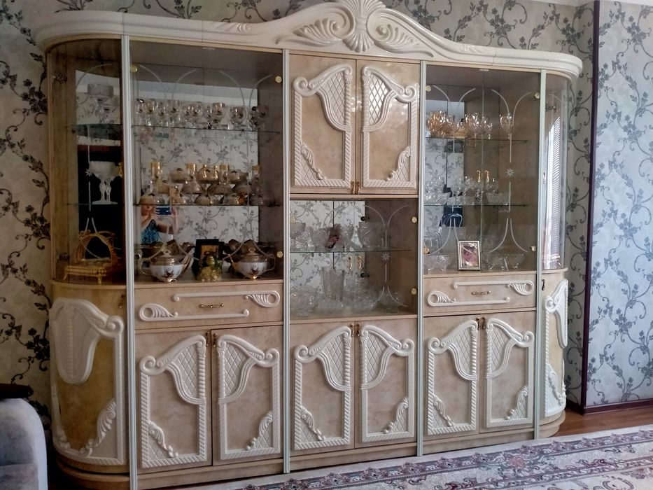 Срочно продаю Стенка горка в отличном состоянии