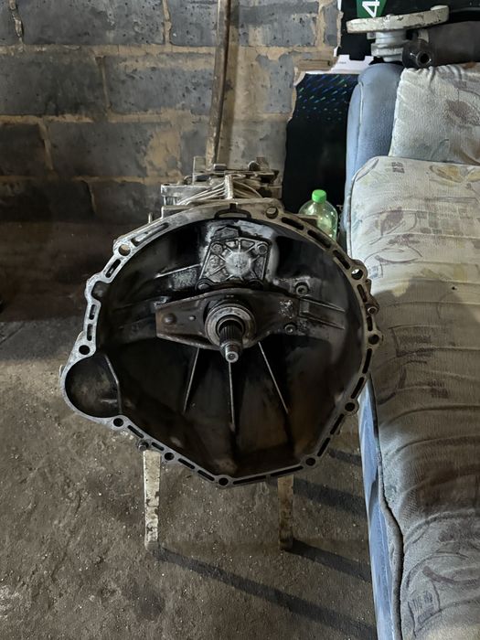 Коробка от Мерседес С180