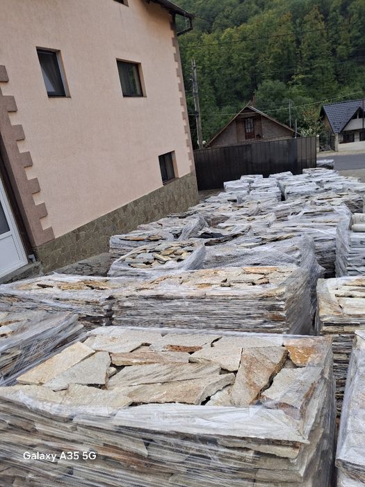 Vând piatra naturala asiguram montaj și transport