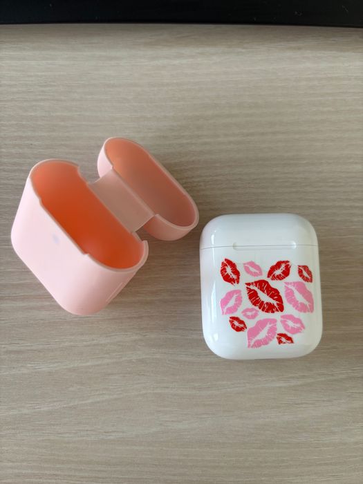 Безжични слушалки Apple AirPods 2