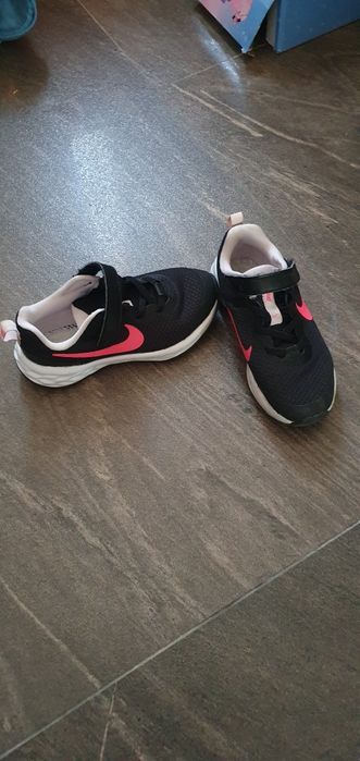 Adidasi Nike copii