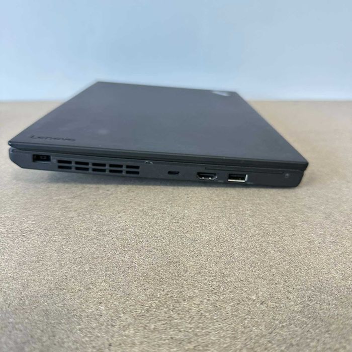 • Лаптоп Lenovo ThinkPad X270 12.5" FHD i5-7300/8GB/256GB SSD