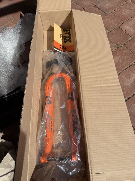 Furca Fox 34 120 K Float StepCast 29" GRIP SL 120 Remote-Adj Tapered Kabolt Boost