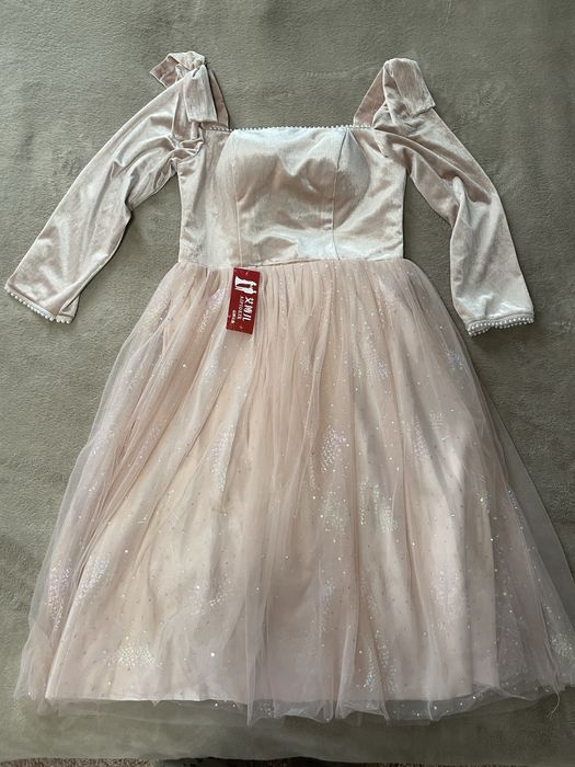 Rochie eveniment roz pudra