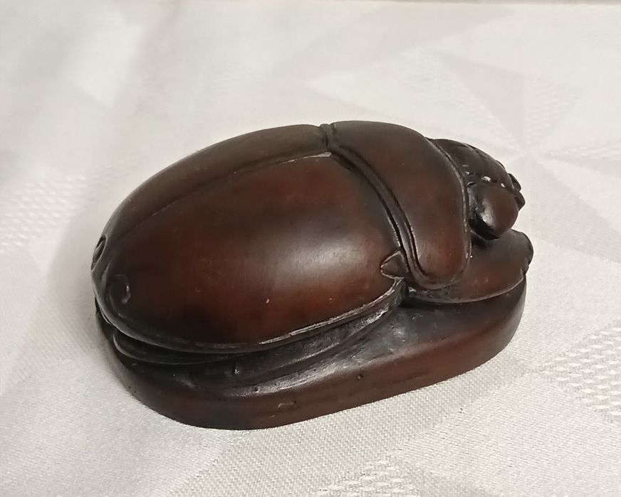 Винтидж Египетски скарабей кафяв мраморен сапунен камък