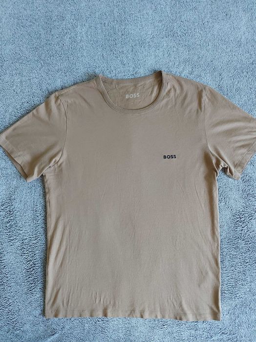 Оригинални тениски HUGO BOSS - размери M, L, XL, XXL