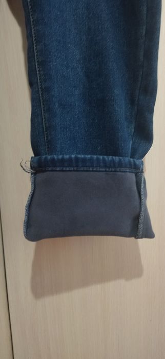 Продам новые джинсы