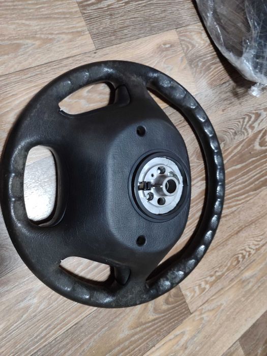 Продам руль вектра б, омега б с Германии