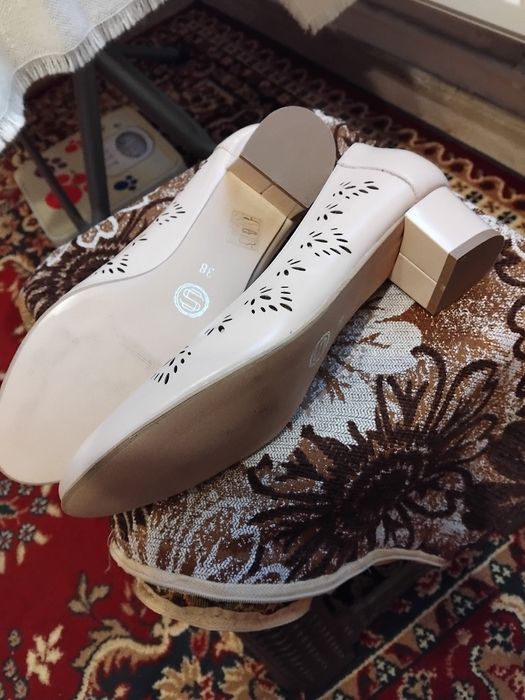 Pantofi din piele naturală pentru femei nr 38