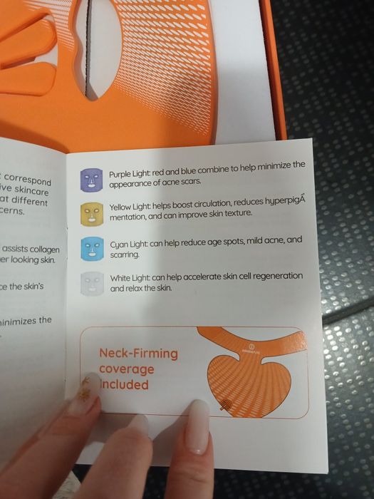 mască de terapie cu lumină LED AmaraPure