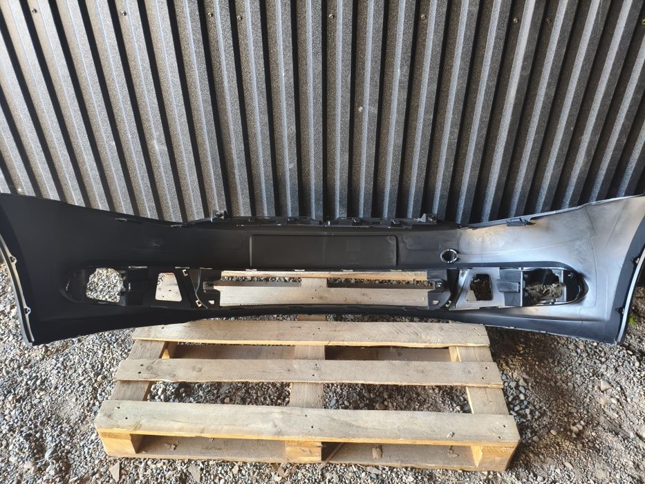 Передний бампер Фольксваген Поло до рест