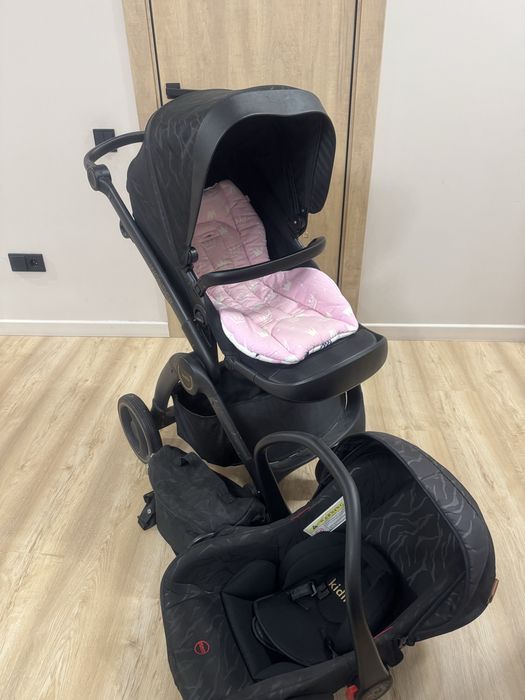 Продам Детскую коляску Kidilo Wonder