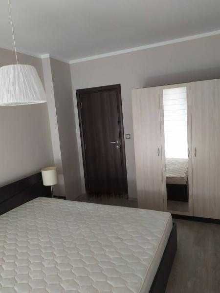 Двустаен апартамент в Лазур