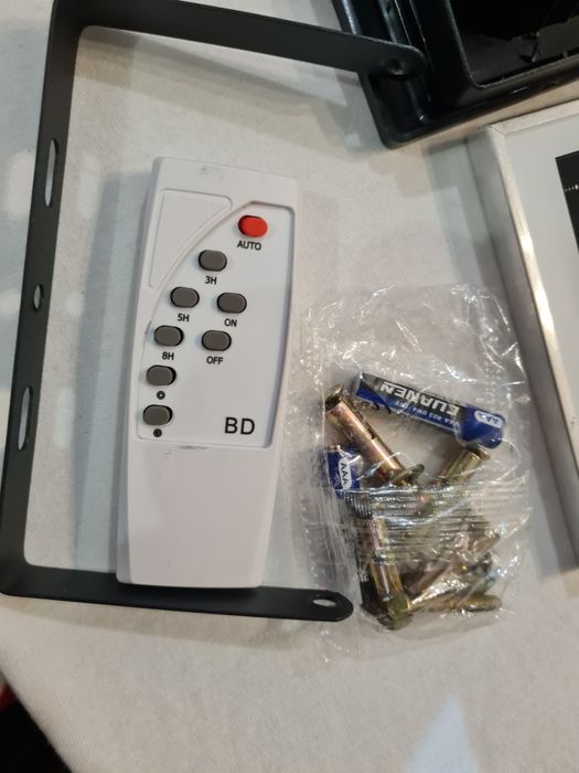 Lampa Solara de Exterior cu Proiector, 54 LED SMD, Telecomanda