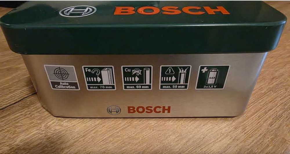 Detector cabluri și metal Bosch TRUVO