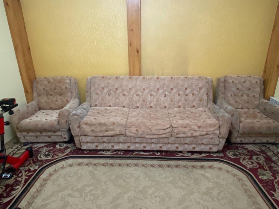 Продам диван и два кресла!