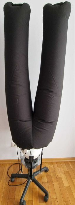 Aparat de uscat si calcat haine automat