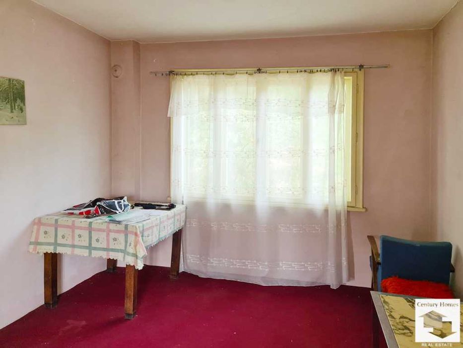 160027 Просторна къща в с. Бяла река, на 45 км от Велико Търново