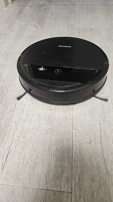 продам робот пылесос