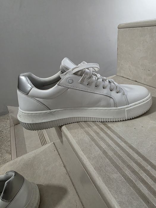 Оригинални кецове естествена кожа