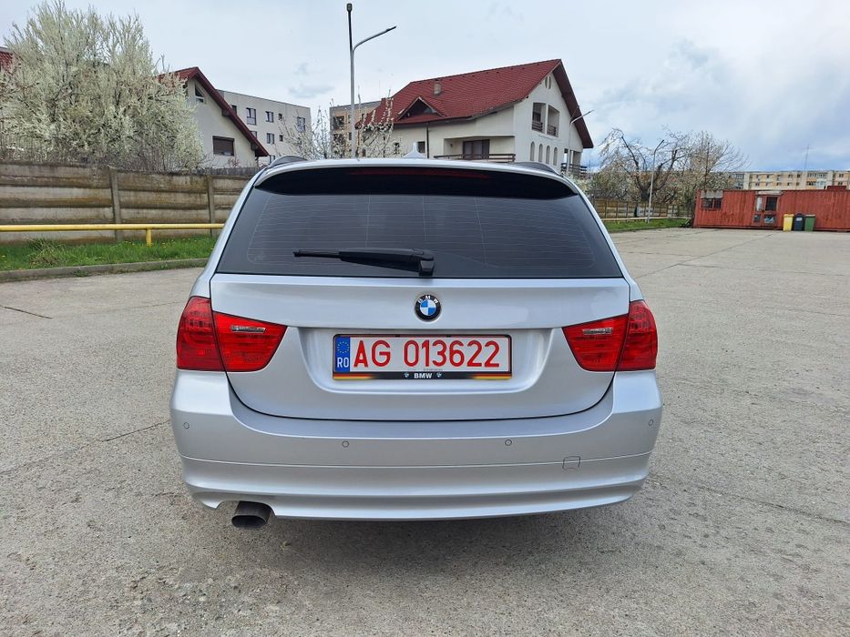 BMW seria 3 e91 facelift