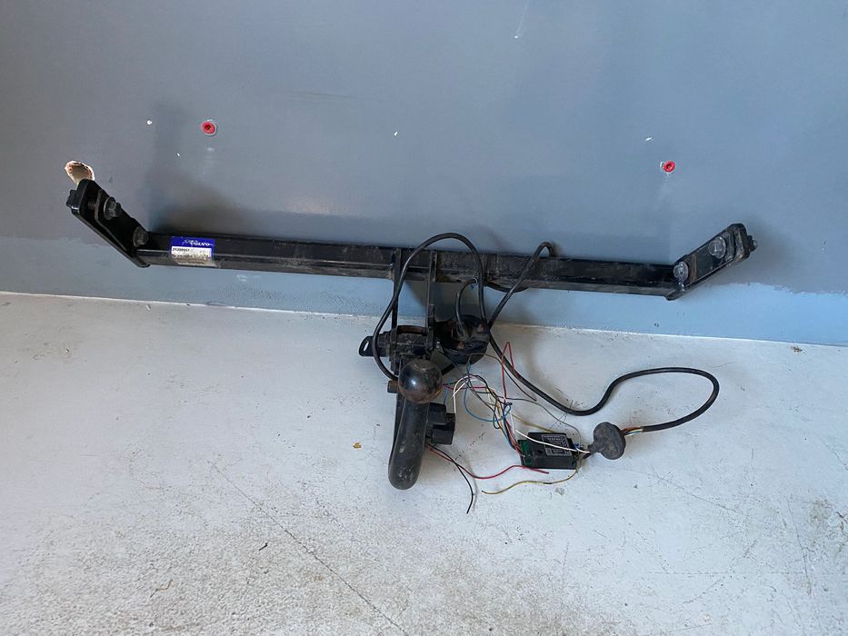 Carlig demontabil cu instalatie si modul VOLVO S60 V60 31359557 31218693 31373185 31399575