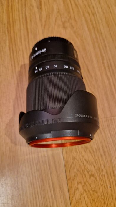 Obiectiv foto Nikon z 24-200 Vr