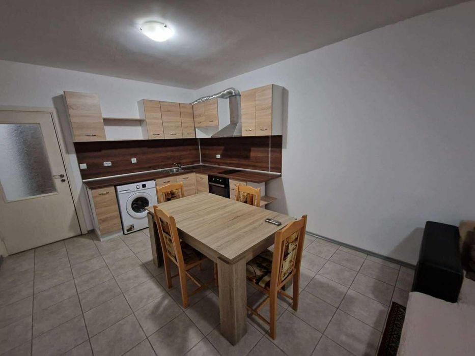 Двустаен апартамент, под наем, кв. Възраждане 1