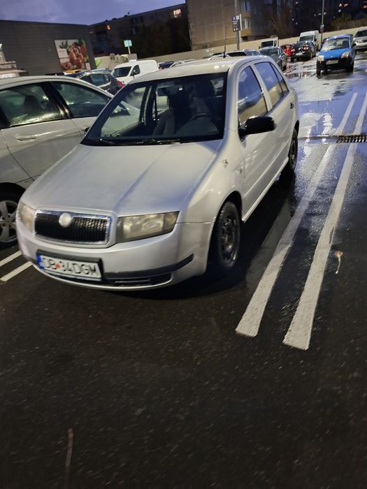 Vând skoda fabia 1.2 2003