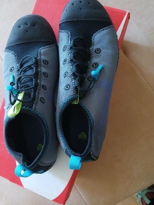 Чисто нови маратонки нйке много леки и удобни 42 номер 45 евро