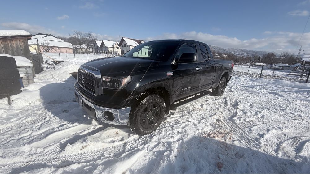 Toyota tundra de vanzare
