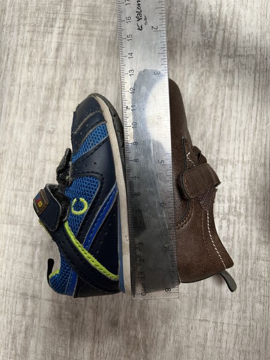 Продам детскую обувь 20,22, 23