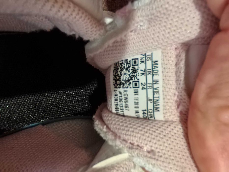 Маратонки Adidas за момиче номер 24