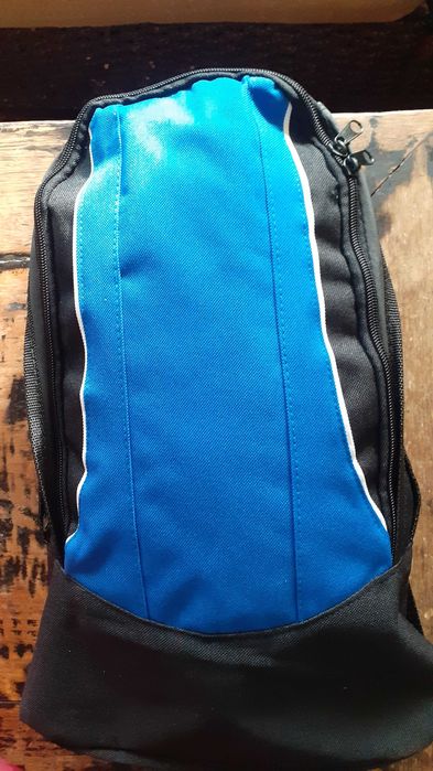 раница ученическа от плътен промазан плат, чисто нова внос от Холандия