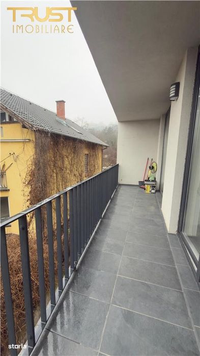 2 camere l Taietura Turcului l Parcare subterana l Balcon