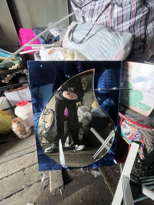 Продам зеркало 60/80