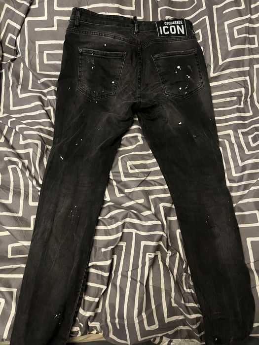 Vând blugi dsquared2