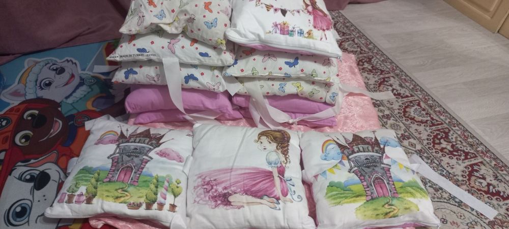 Бортик на кровать