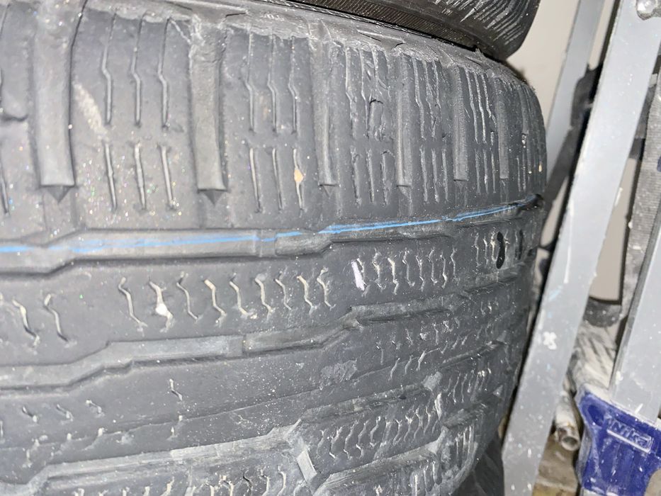 Продам Шины на R17