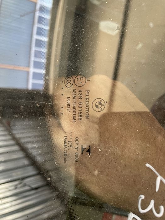 Предно стъкло БМВ Ф30/ Ф31 (predno staklo bmw f30/ f31)