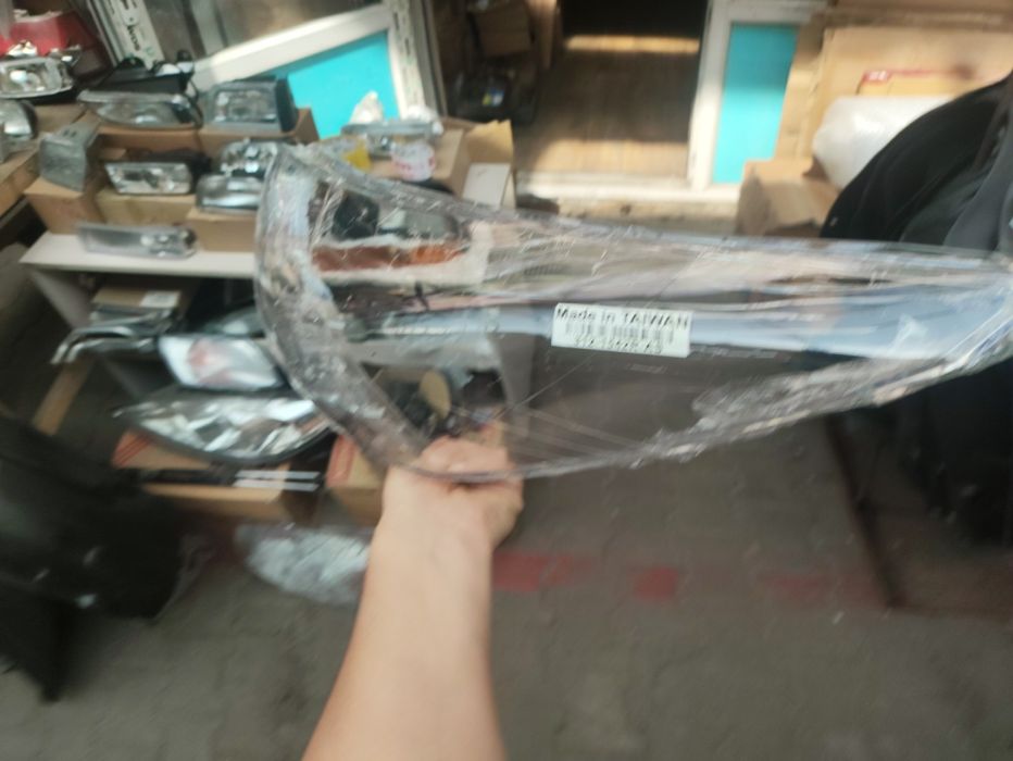 Хундай Акцент доресталинг стекло фара