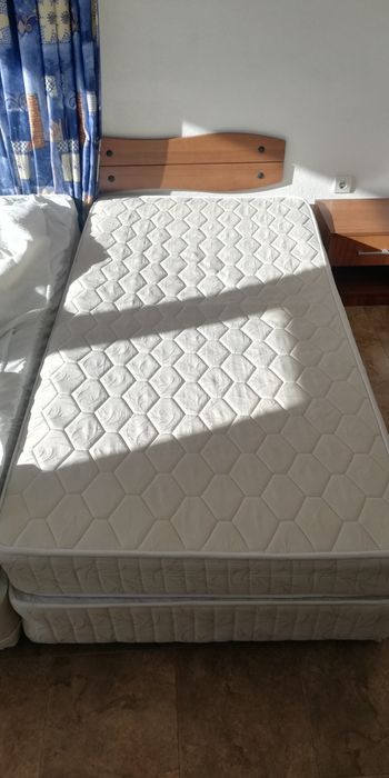 Двулицеви матраци