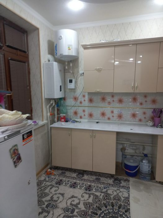 3 xonali kvartira sotiladi