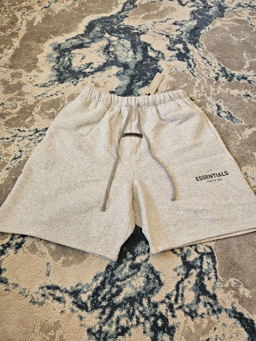 pantaloni scurti essentials