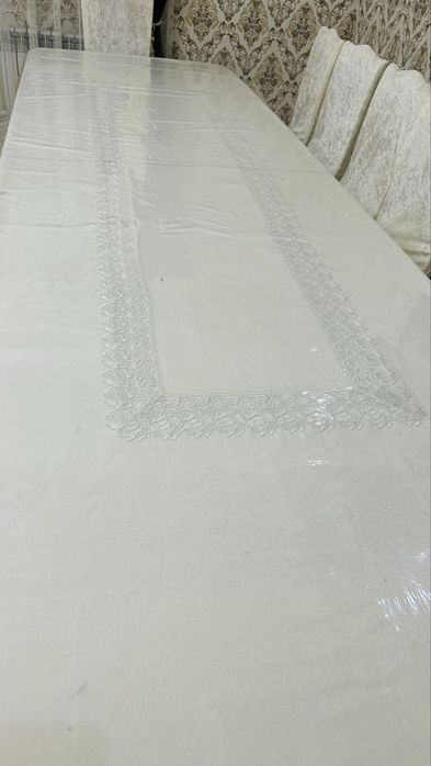 Срочно продам стол со стульями