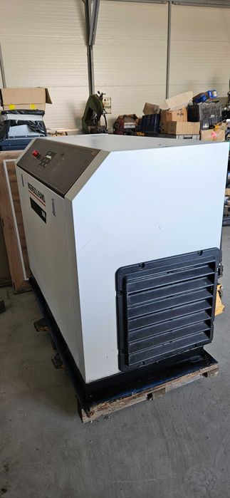 Compresor cu șurub Ingersoll-Rand SSR M30 – NOU (neutilizat) + Drier inclus - 34.5kW