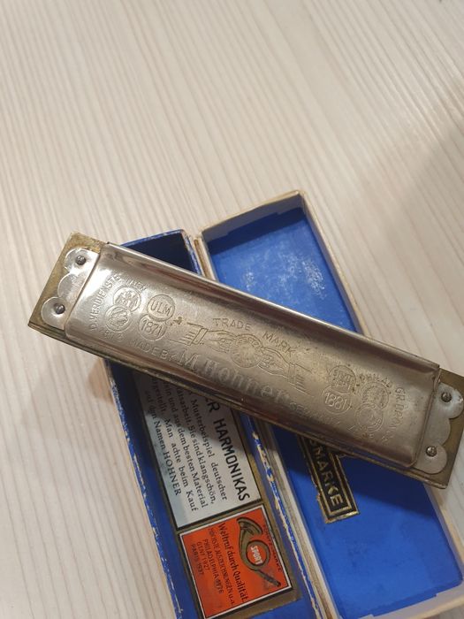 Стара хармоника HOHNER