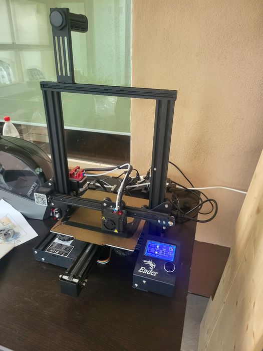 Imprimanta 3d creality ender 3 pro