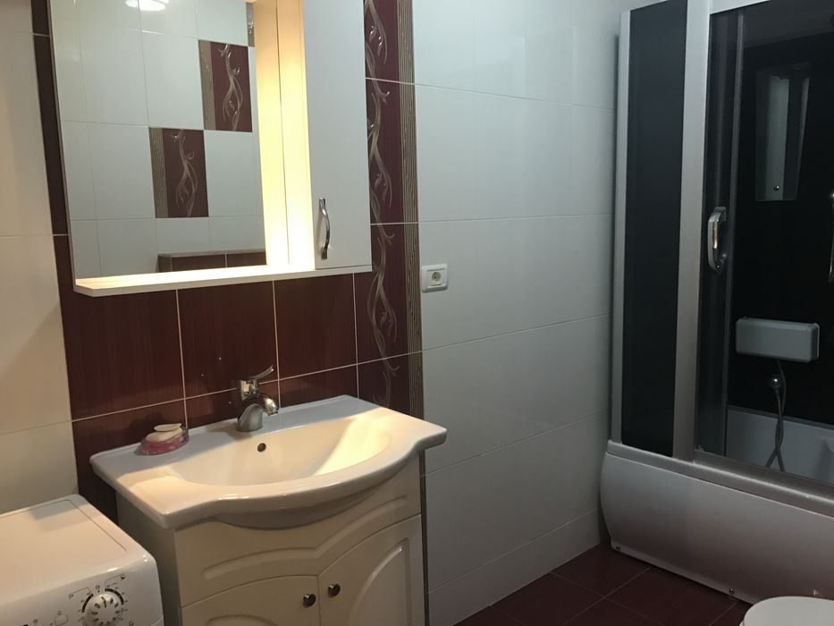 De închiriat apatrament cu 2 camere